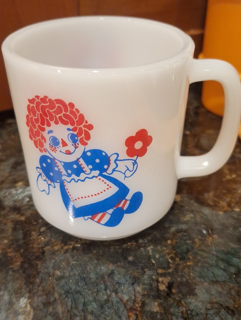 Raggedy Ann And Andy Glassbake Milk Glass Ceramic Mug